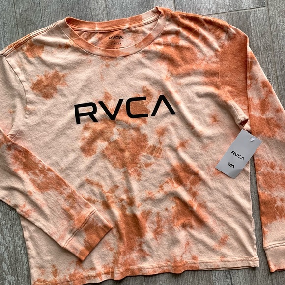 RVCA Tops - 🔥🔥RVCA - TIE DYE BIG RVCA LONG SLEEVE TEE🔥🔥